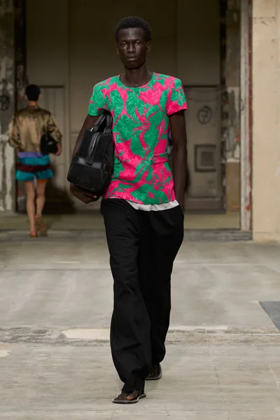 Look 42